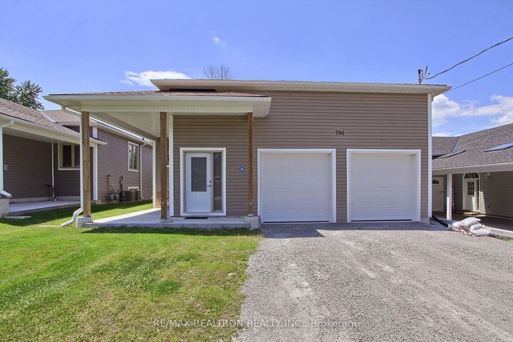 796 Rockaway Road — photo 1