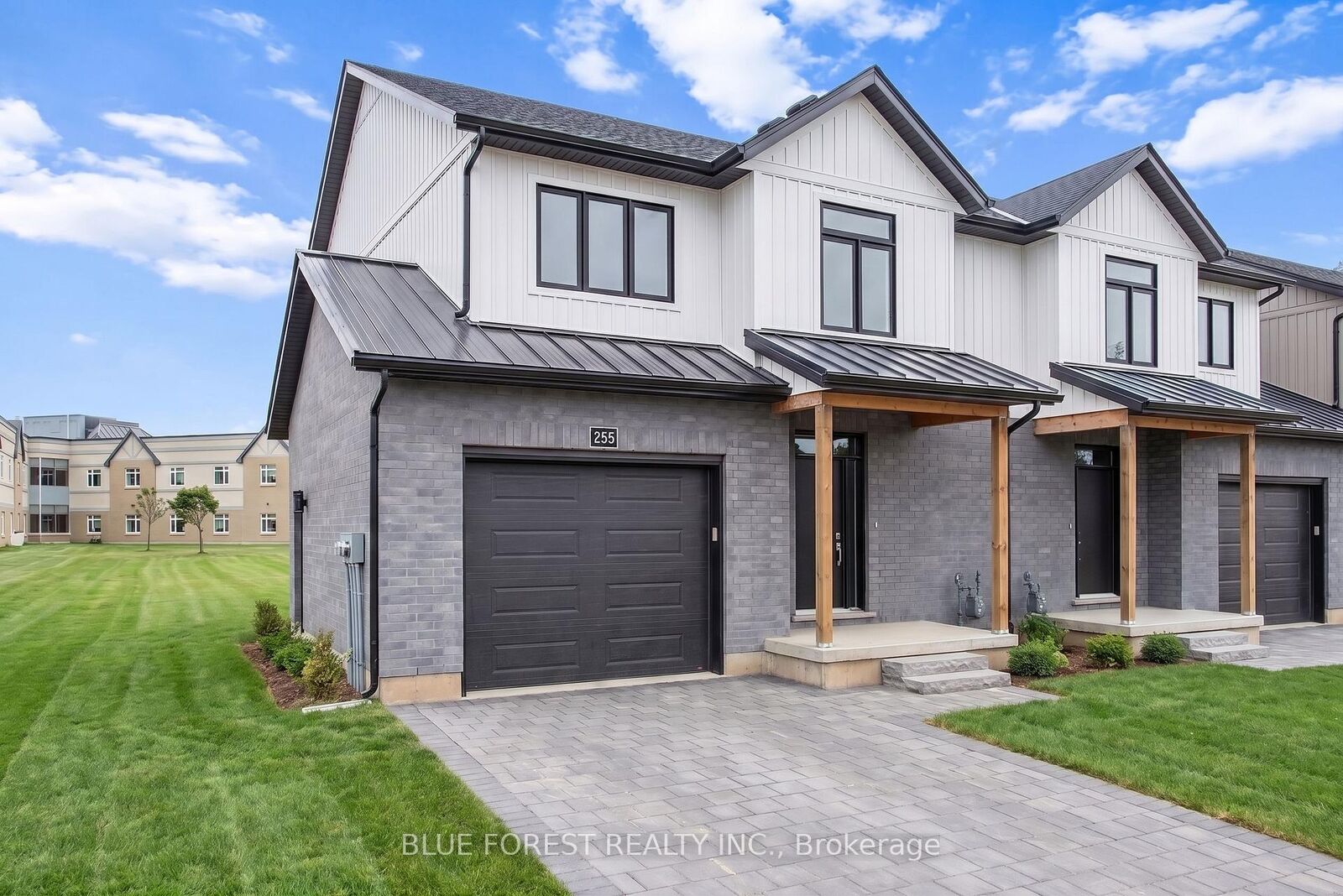 Property Photo:  255 McTavish Street  ON N7G 3K5 