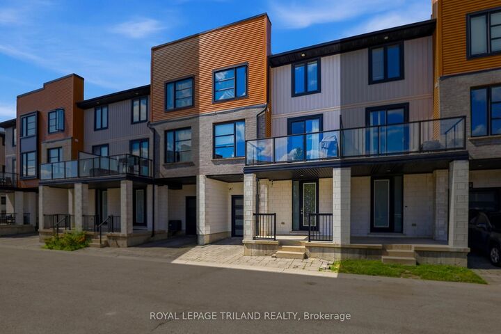 Property Photo: 954 West Village Square ON N6H 0J7