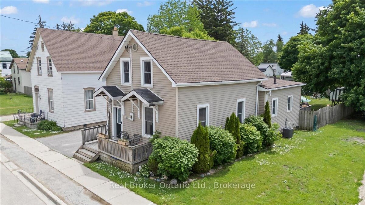 Property Photo: 115 Durham Street W ON N0G 2V0