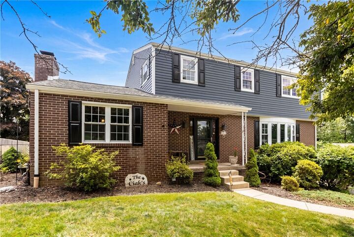 Property Photo: 471 Beech Rd PA 15239