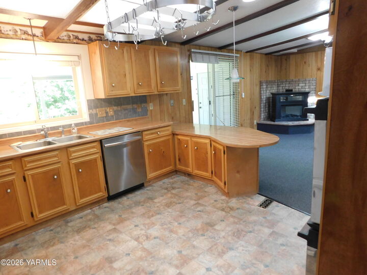 Property Photo: 3701 Gun Club Rd WA 98901