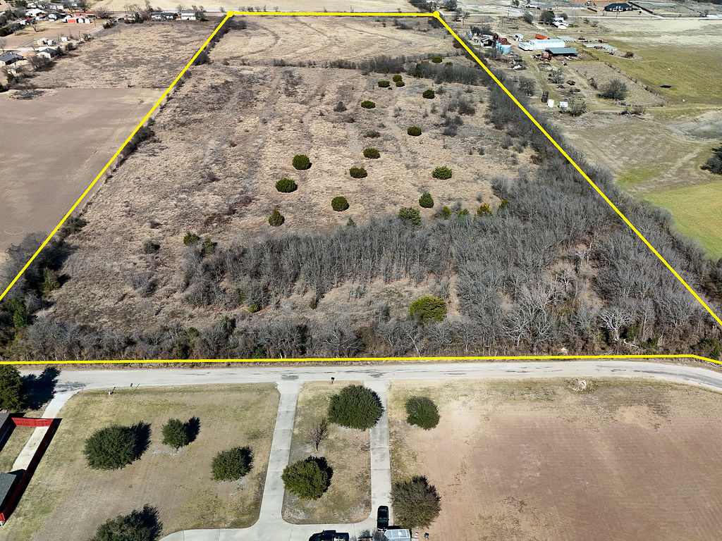Property Photo:  1015 E Main Street  TX 76579 
