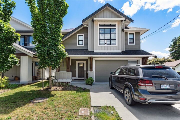 46302 Riverside Drive — photo 1