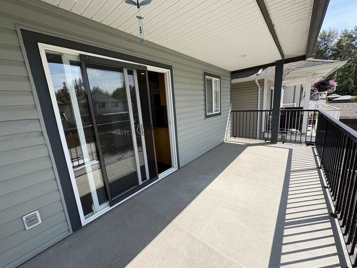 Property Photo: 23622 111A Avenue BC V2W 2G1