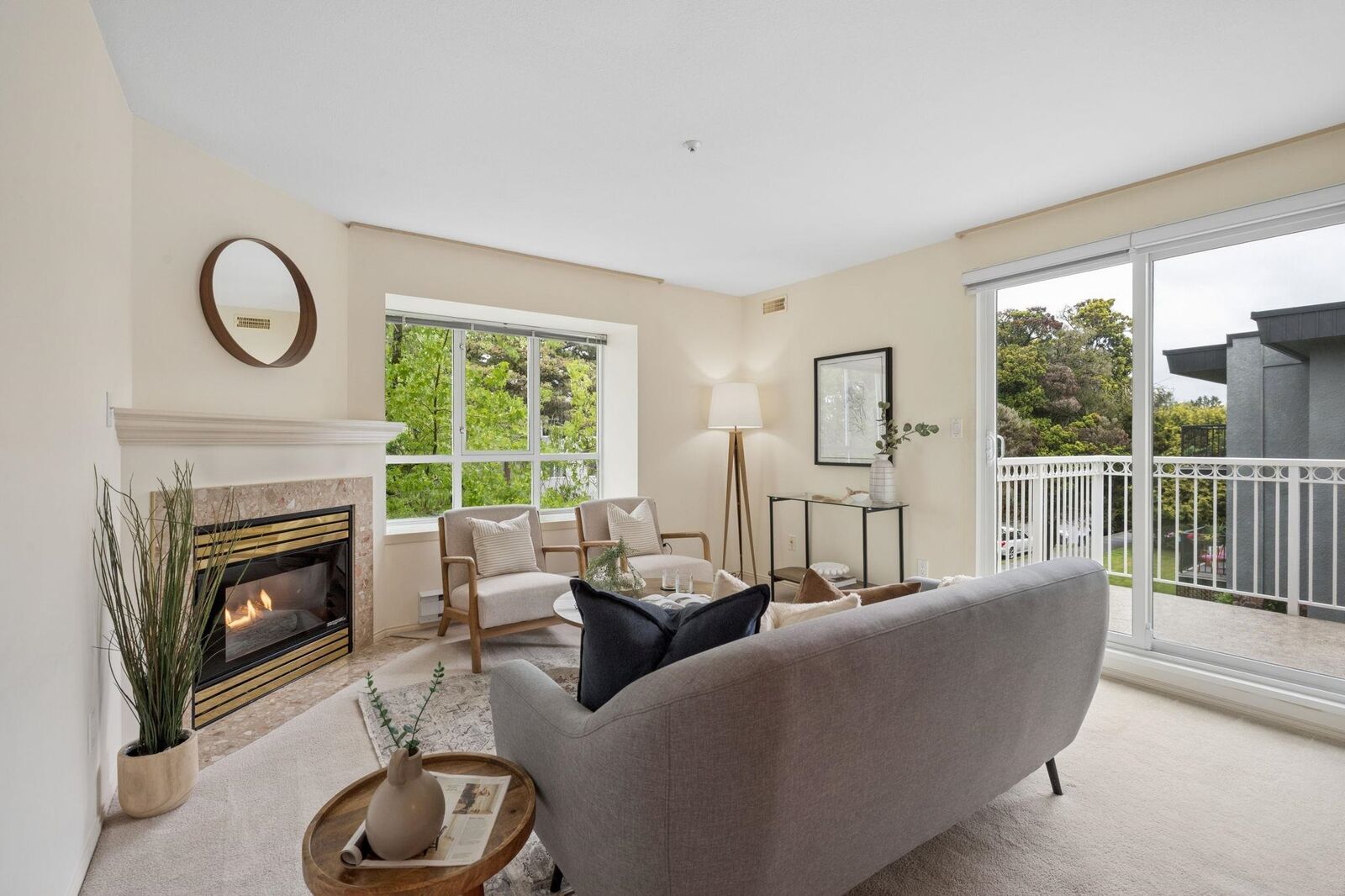 Property Photo:  228 E 14th Avenue 302  BC V5T 2M6 