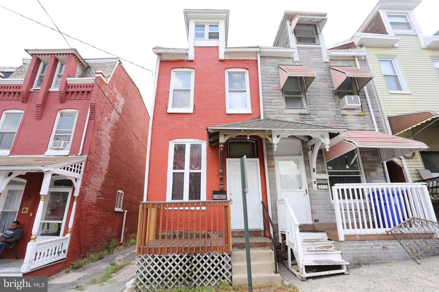 Property Photo: 314 S 16th Street PA 19602