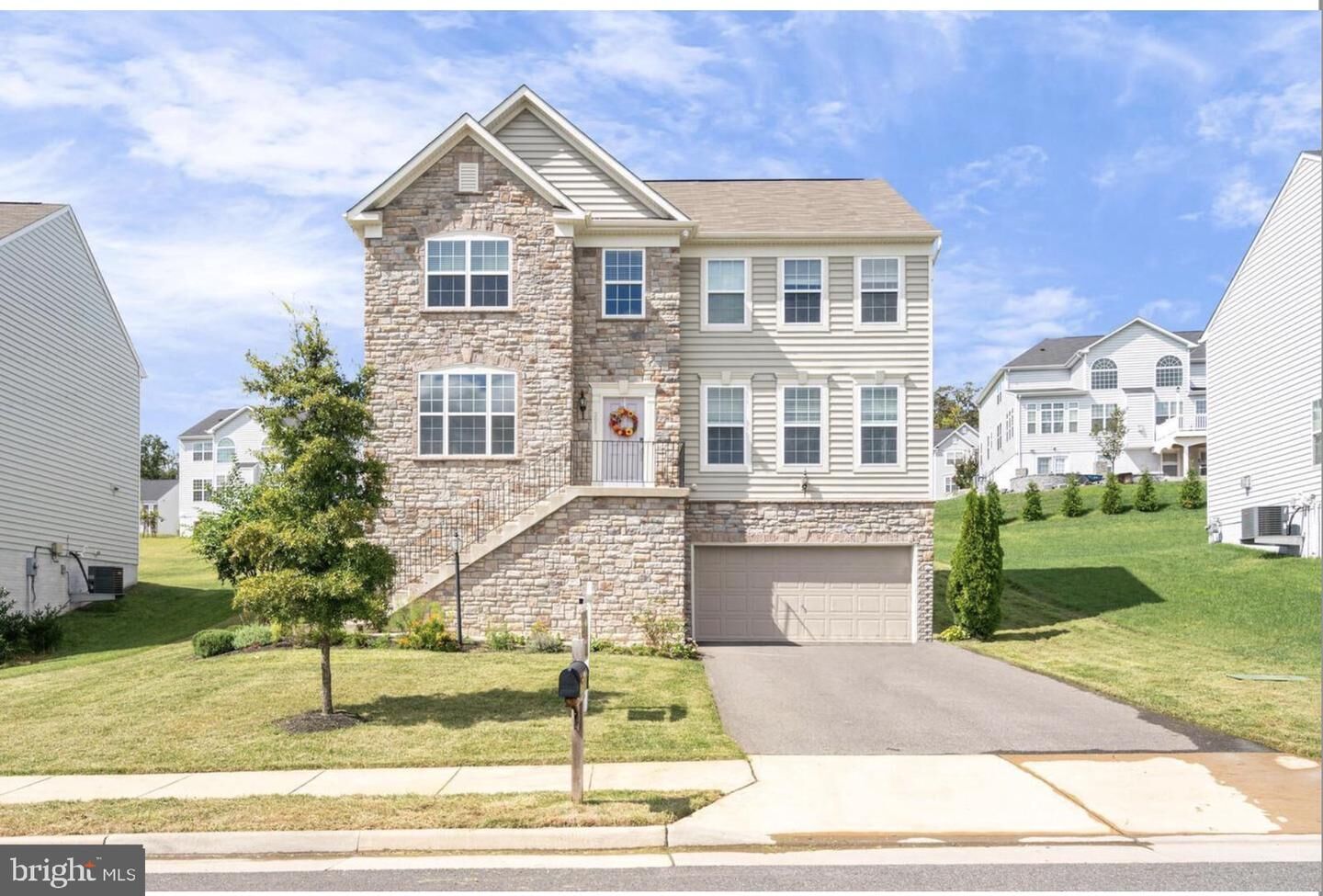 Property Photo: 3028 Landing Eagle Court VA 22191