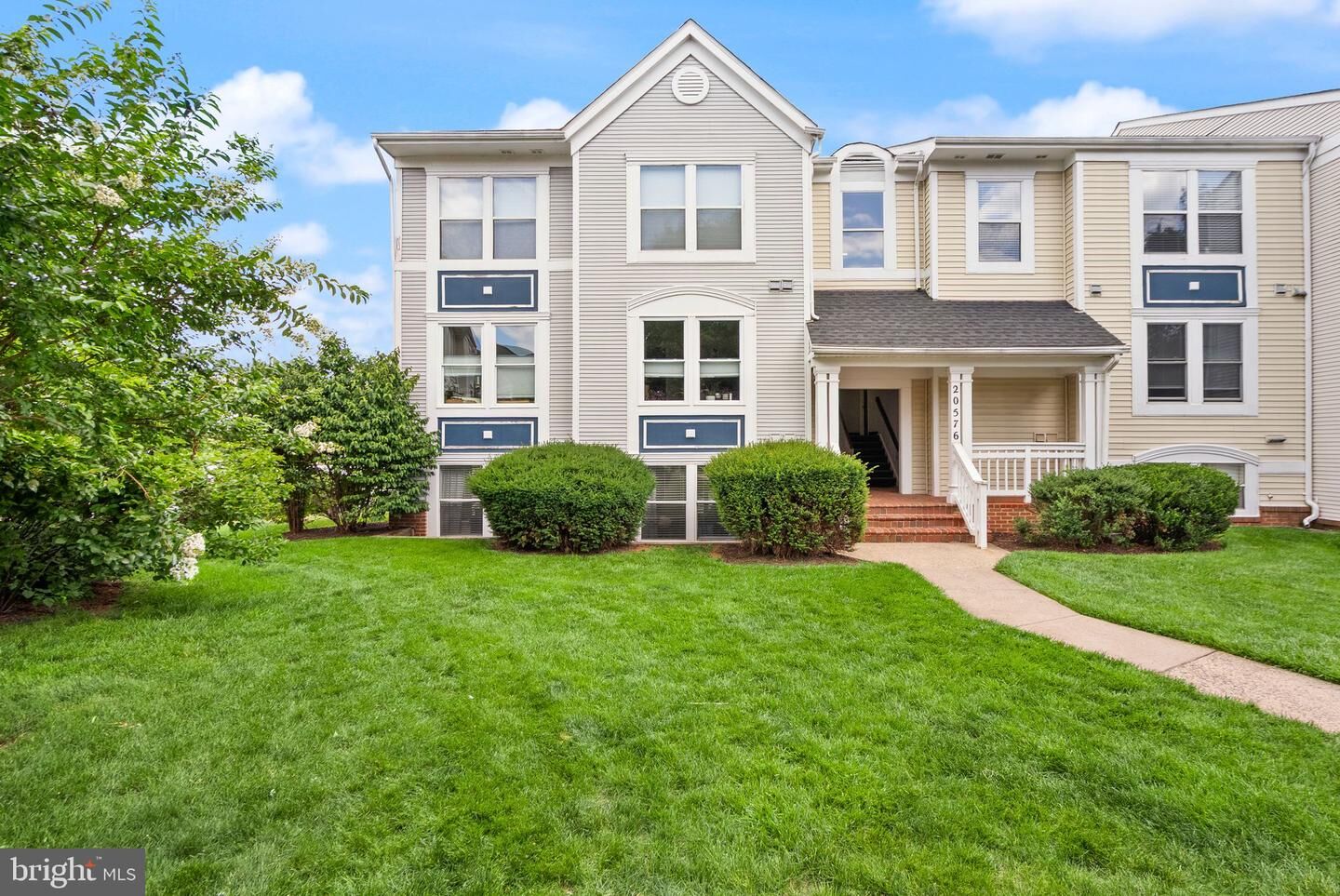 Property Photo:  20576 Snowshoe Square 302  VA 20147 