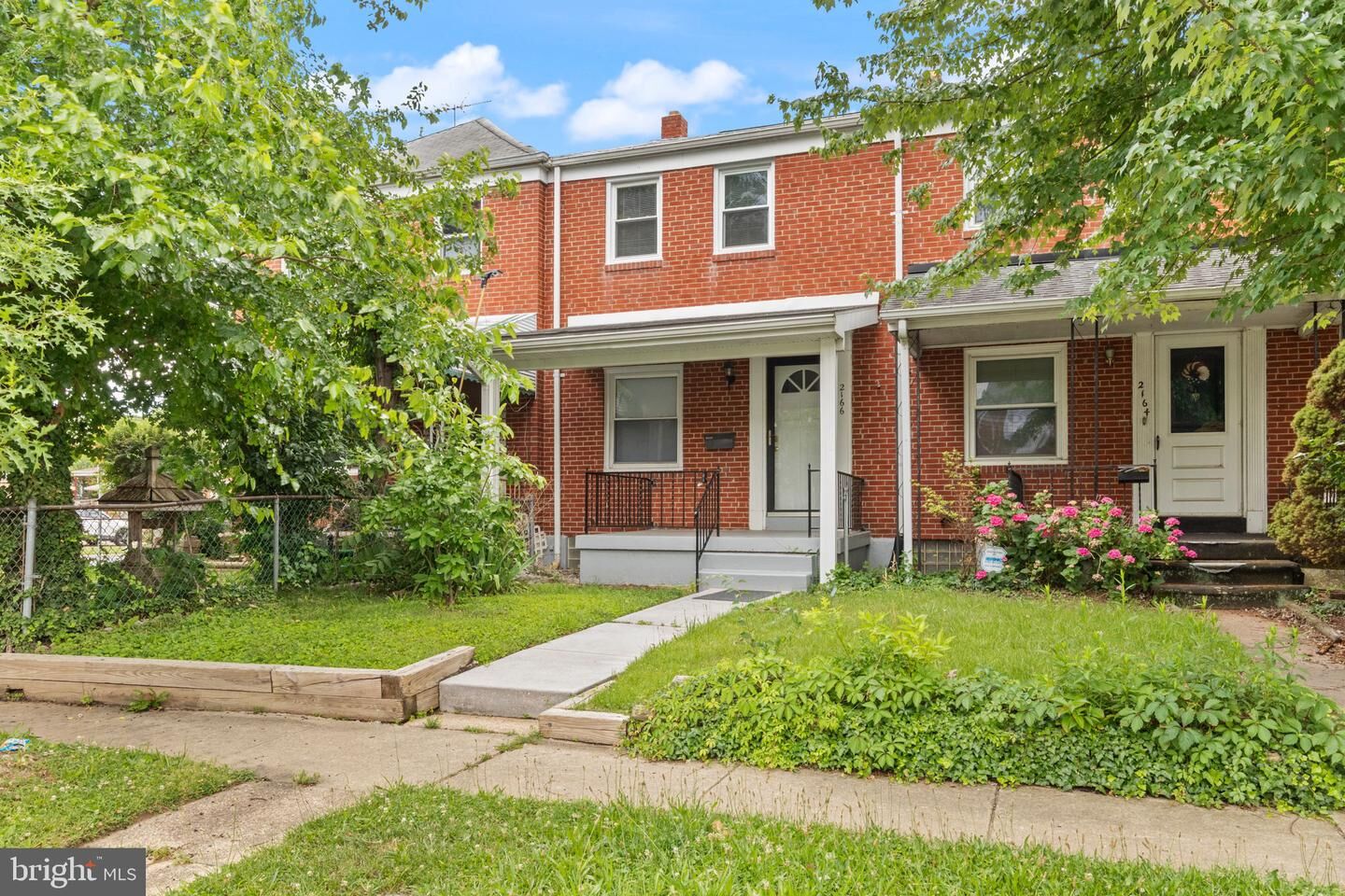 Property Photo: 2166 Vailthorn Road MD 21220