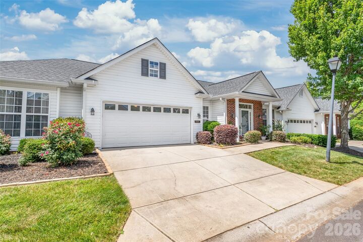 Property Photo: 9205 Duckhorn Drive NC 28277
