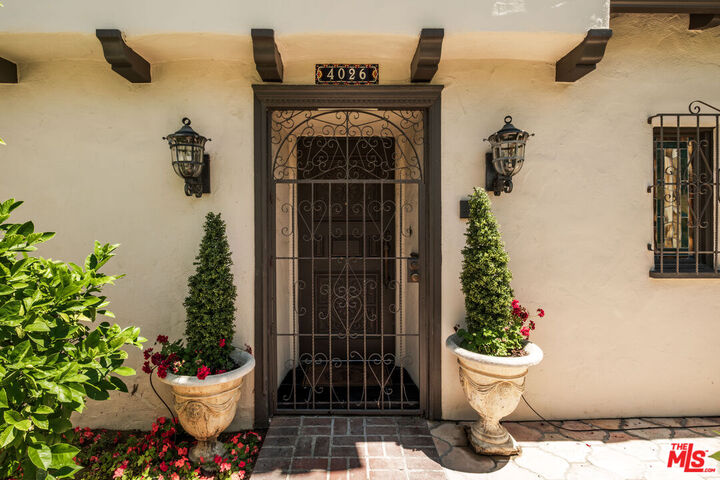Property Photo: 4026 Woking Way CA 90027
