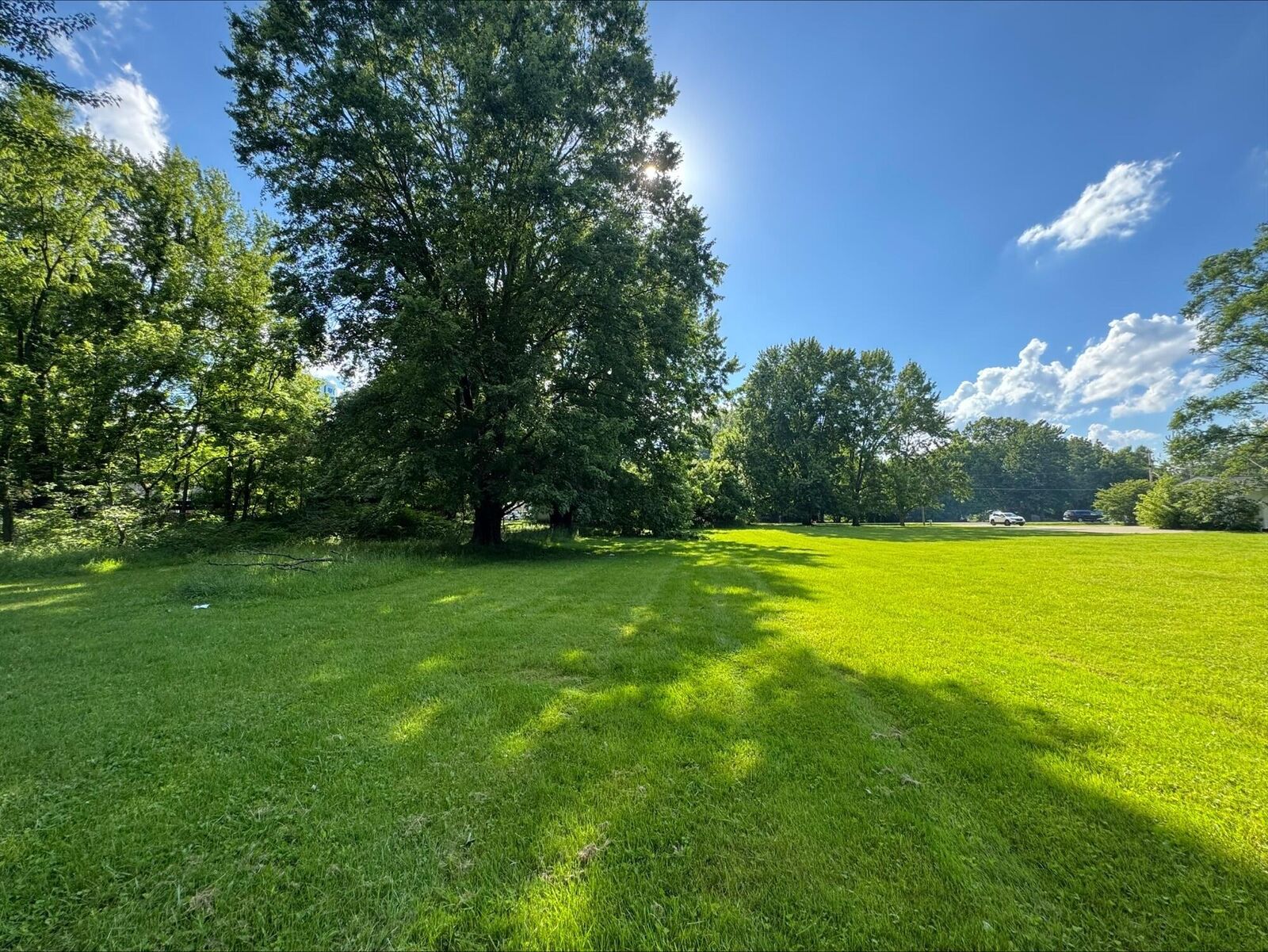 Property Photo:  