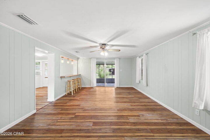 Property Photo:  136 E Rogers Street  FL 32456 