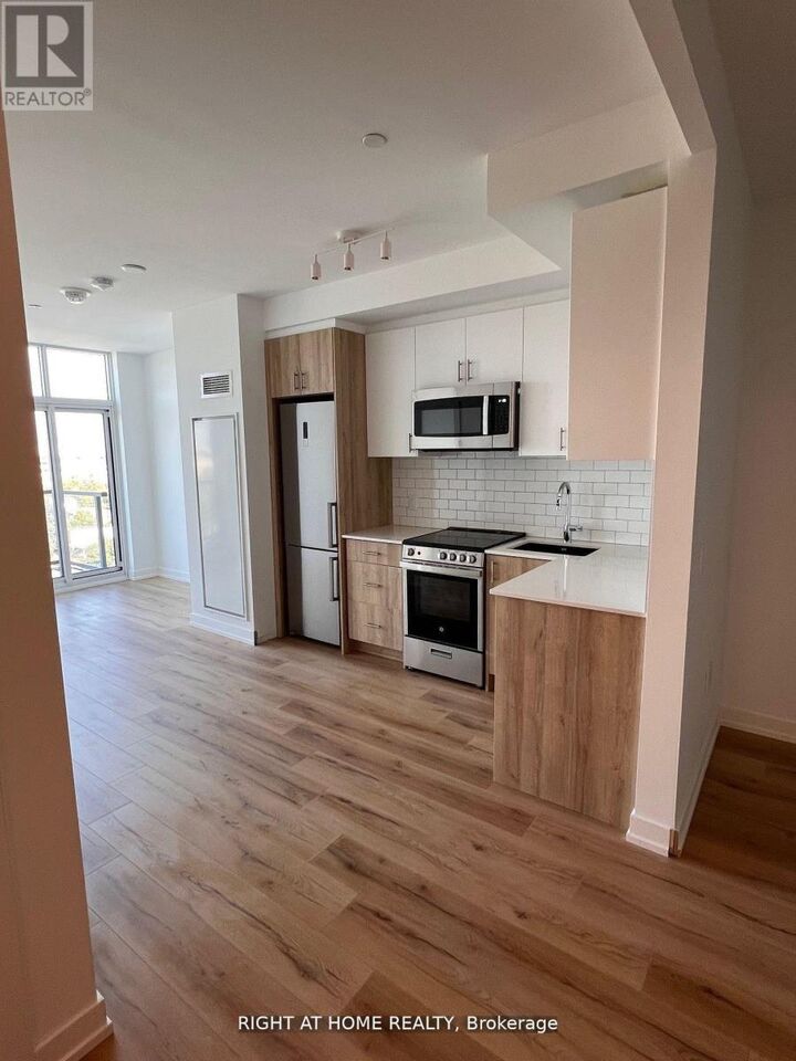 Property Photo:  1195 The Queensway 1003  ON M8Z 0H1 