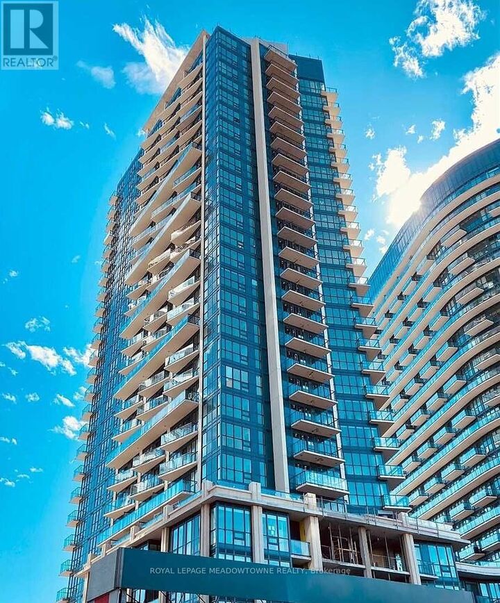 Property Photo:  49 East Liberty Street 1809  ON M6L 0B2 