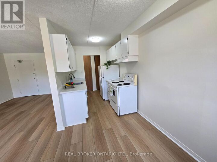 Property Photo:  15 Wellington Rd 124 Apt #14  ON N0B 1T0 