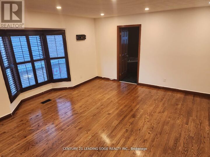 Property Photo:  11 Westlawn Drive  ON L9B 2J4 
