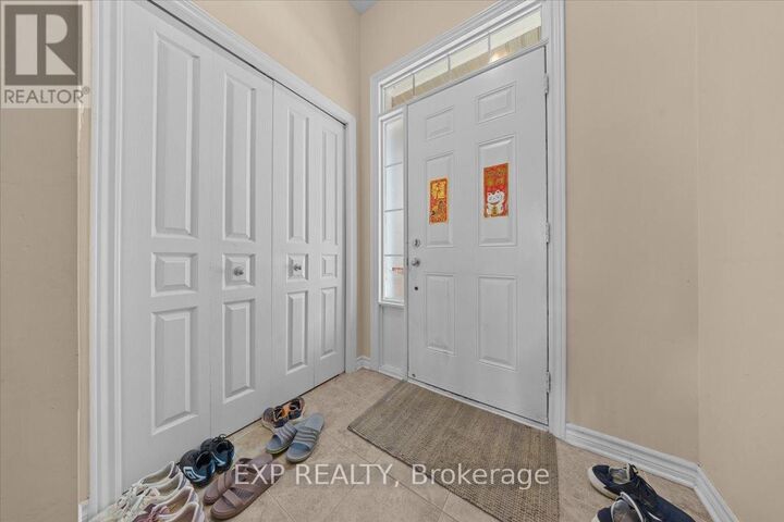 Property Photo:  222 Badgeley Avenue  ON K2T 0A4 