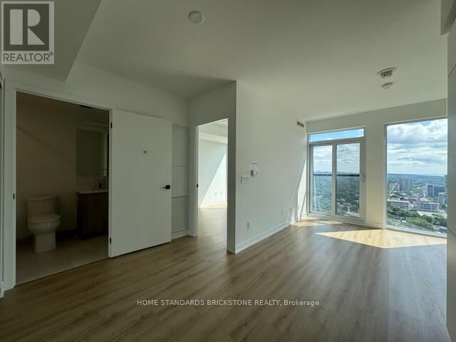 Property Photo:  319 Jarvis Street 4011  ON M5B 0C8 