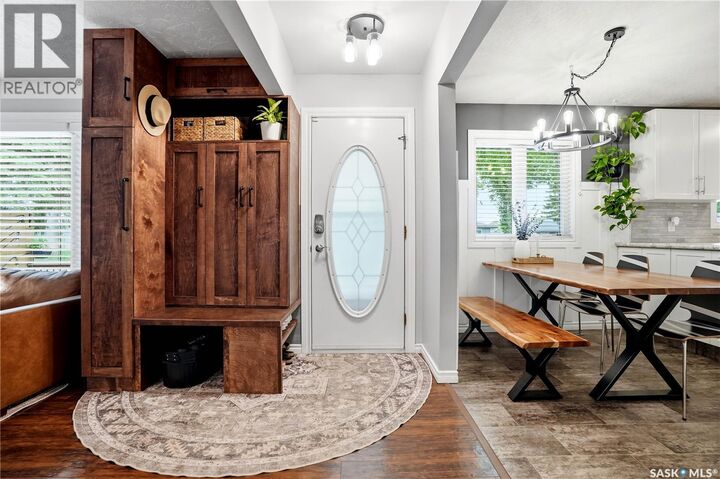 Property Photo:  38 Ellison Crescent  SK S4R 4V5 