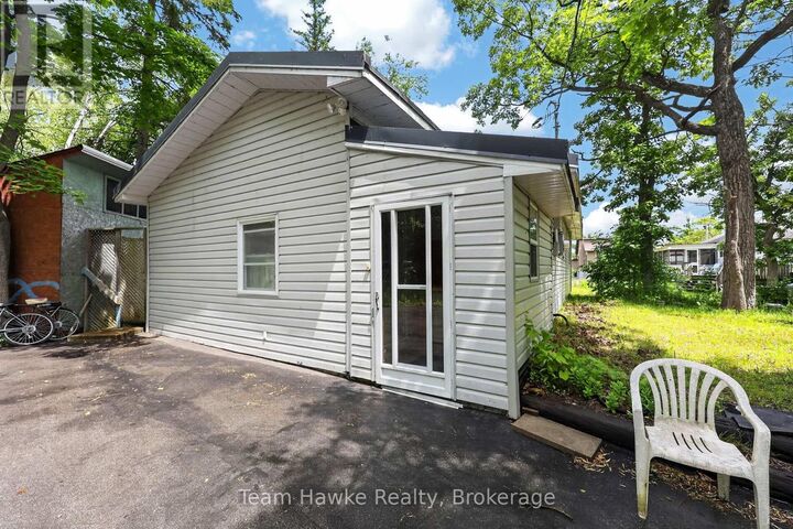 Property Photo:  32 Long Point Road  ON L0K 2C0 
