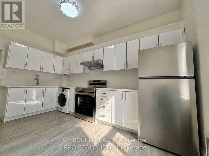 Property Photo:  527 Queen Street West 2B  ON M5V 2B4 