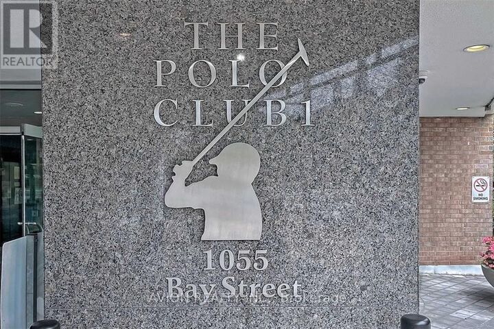 Property Photo:  1055 Bay Street 1214  ON M5S 3A3 