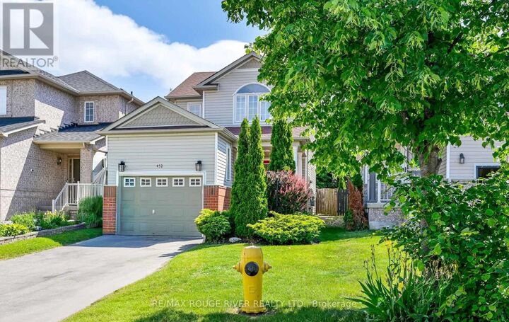 Property Photo:  452 Nottingham Crescent  ON L1K 2V6 