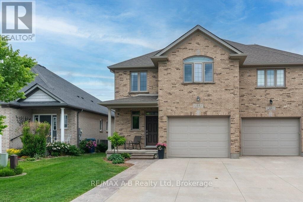 Property Photo: 44 Brown Street ON N5A 0B8