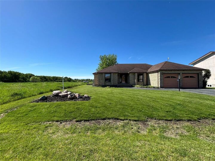 Property Photo: 56 Louise Street MB R0E 1P0