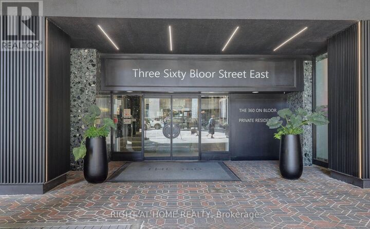 Property Photo: 360 Bloor Street East 411 ON M4W 3M3