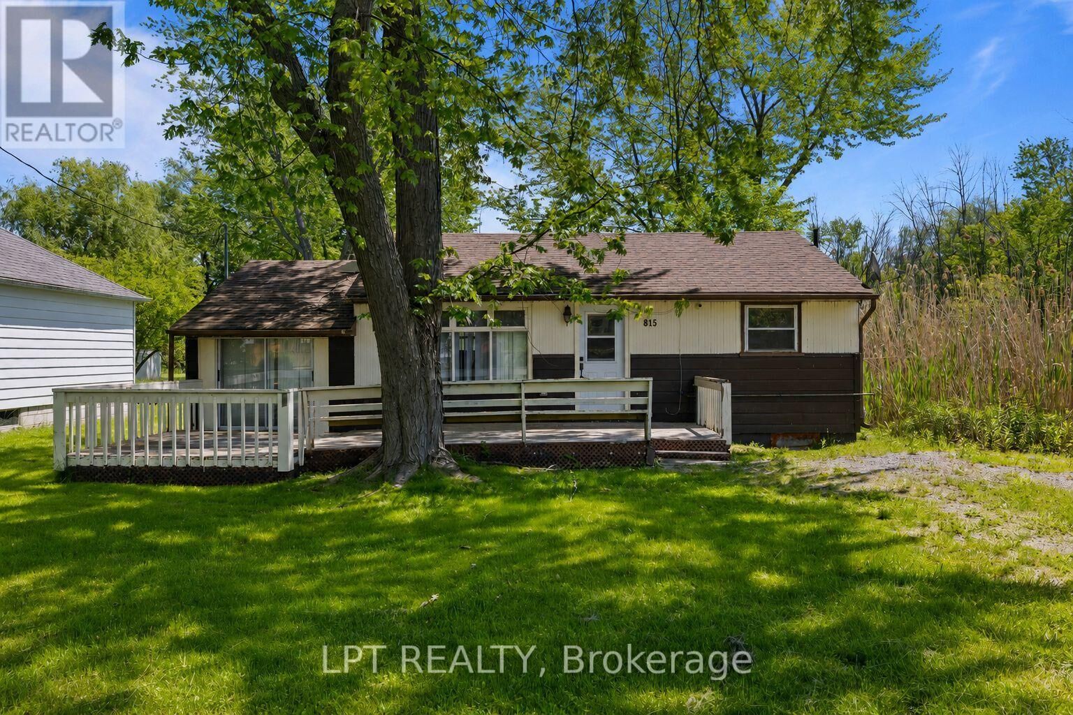 Property Photo:  815 Paradise Drive  ON L0E 1S0 