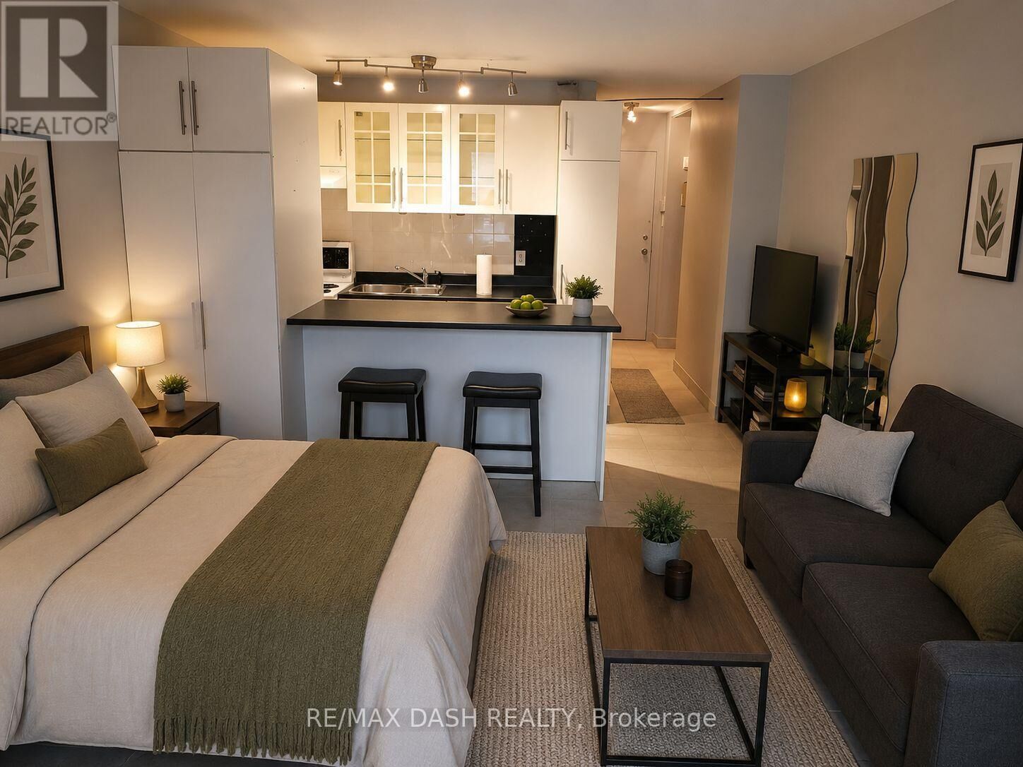 Property Photo: 123 Woodbine Avenue 203 ON M4L 3V8