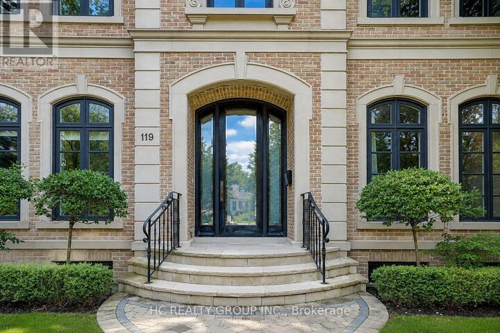 Property Photo:  119 Strathallan Boulevard  ON M5N 1S9 