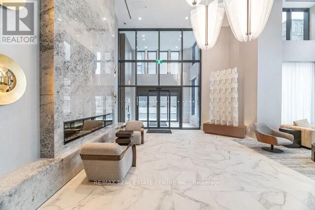 Property Photo: 75 James Street South 3015 ON L8P 2Y9