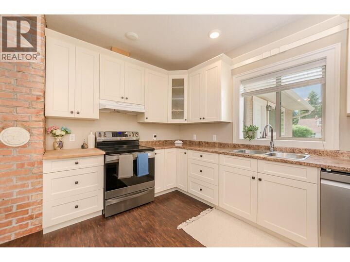 Property Photo: 2875 Becker Street BC V0E 1B2