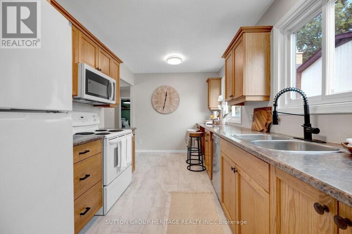 Property Photo: 46 Alexander Avenue ON K9J 6B4