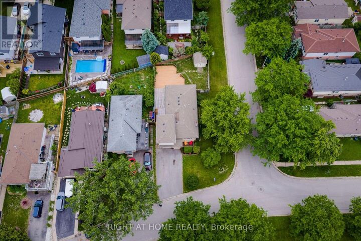 Property Photo:  62 Hazel Street  ON L2T 4B7 