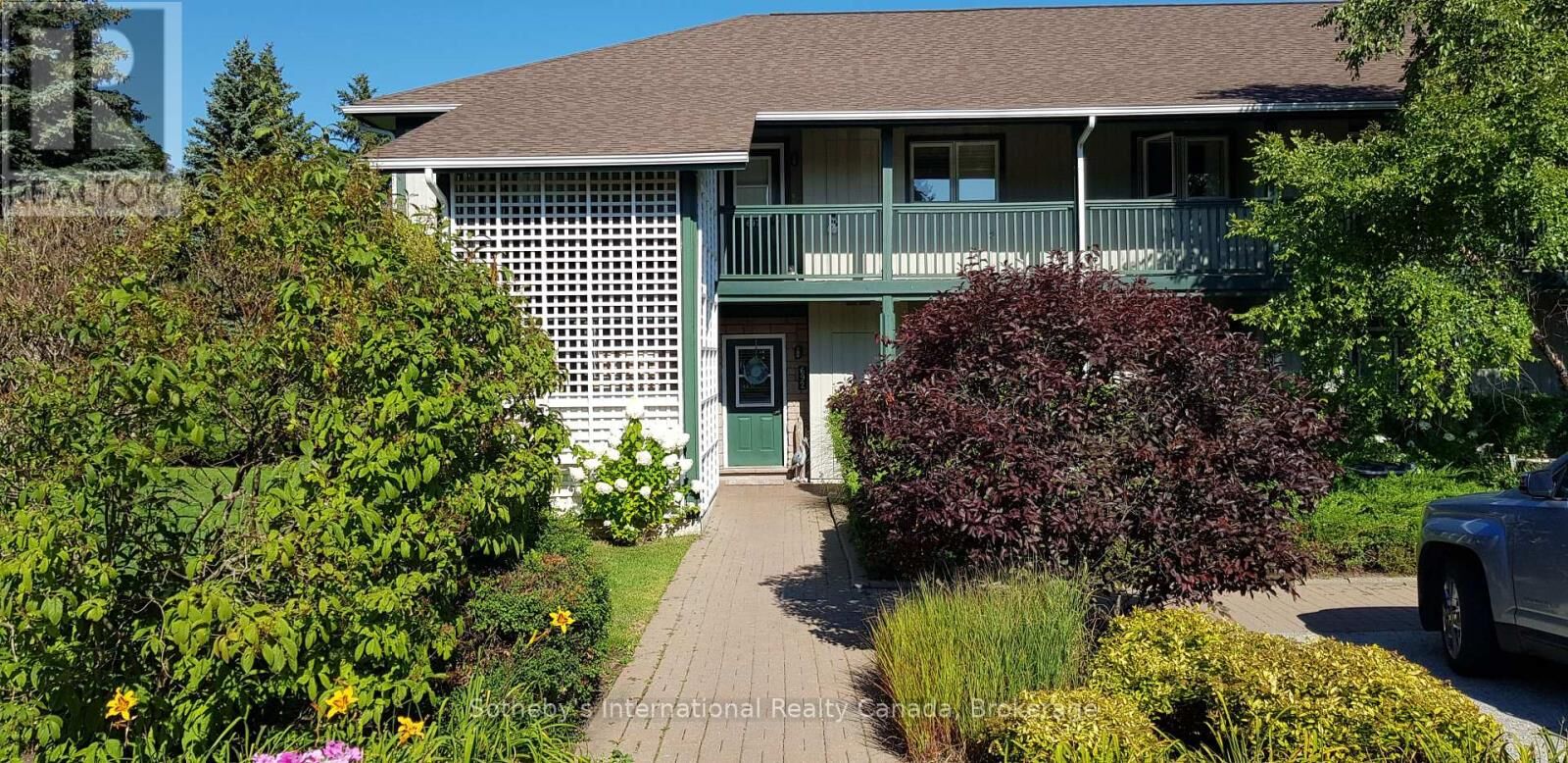 Property Photo: 692 Johnston Park Avenue ON L9Y 5C7