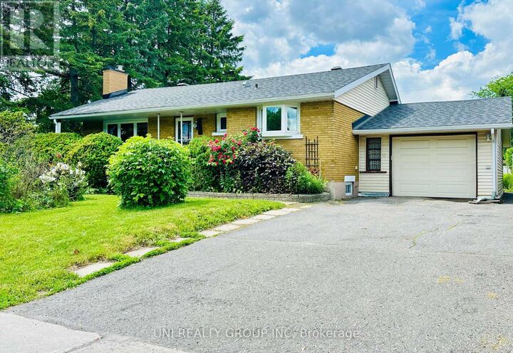 Property Photo: 77 Meadowlands Drive ON K2G 2R9