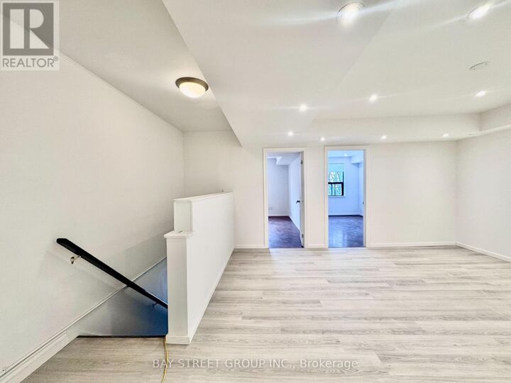 Property Photo:  373 Eglinton Avenue West 2nd  ON M5N 1A3 