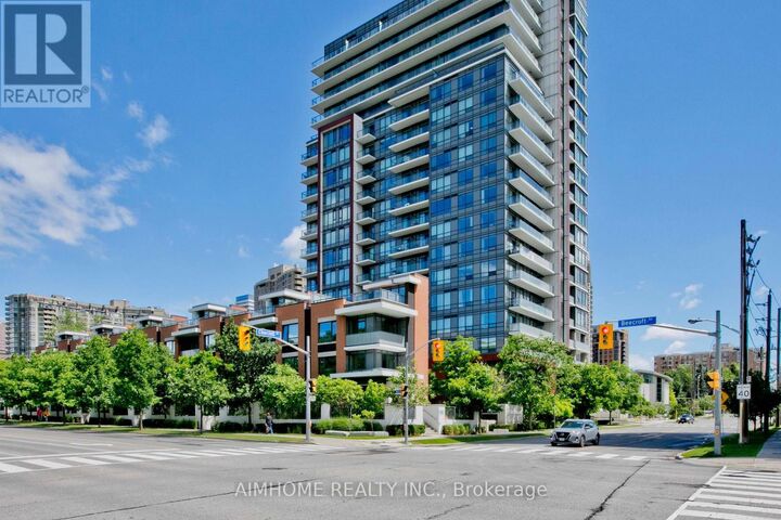 Property Photo:  26 Churchill Avenue Th120  ON M2N 0J3 
