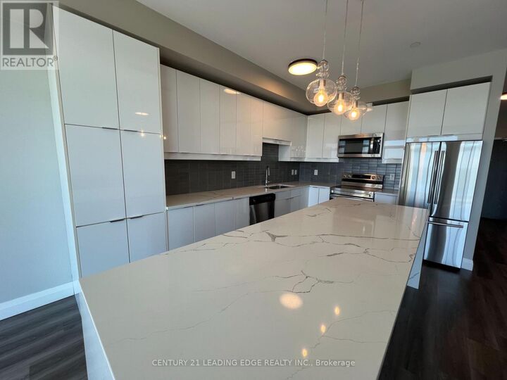 Property Photo: 549 Fanshawe Park Road West 1703 ON N6G 0Y8