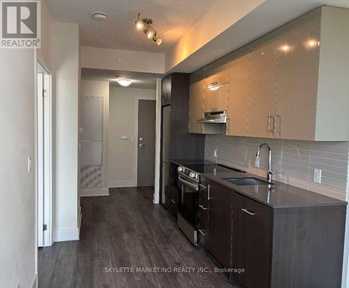 Property Photo:  188 Fairview Mall Drive 1702  ON M2J 0H7 
