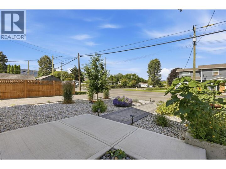 Property Photo:  1167 Schreiner Street  BC V2B 5W7 