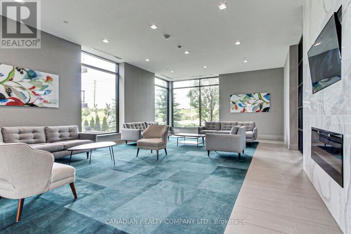 Property Photo:  555 William Graham Drive 233  ON L4G 7C4 
