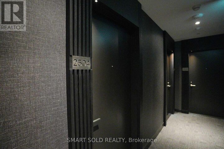 Property Photo:  110 Broadway Avenue 2504  ON M4P 1V7 