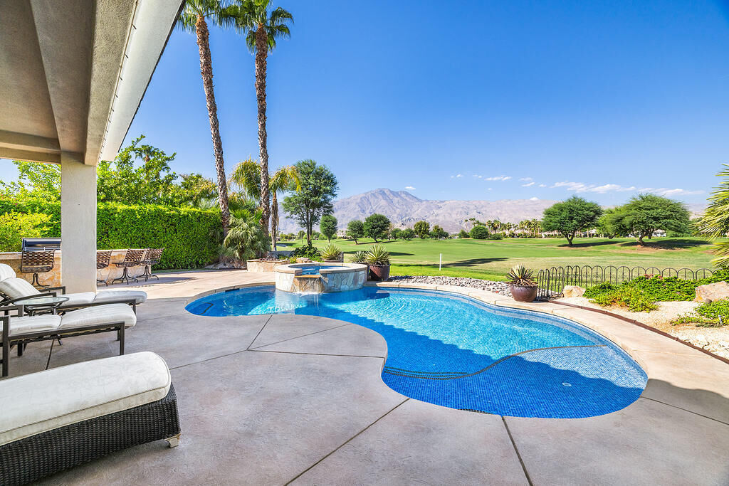 Property Photo: 56825 Mountain View CA 92253