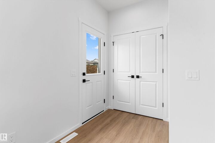 Property Photo:  18844 28 Avenue NW  AB T6M 3H9 